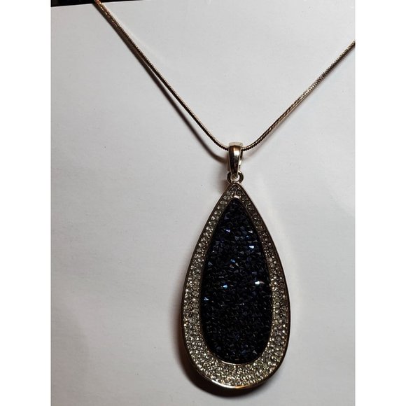 NWT,  Silver and‎ Dark Blue Tear Drop Necklace - Picture 5 of 6